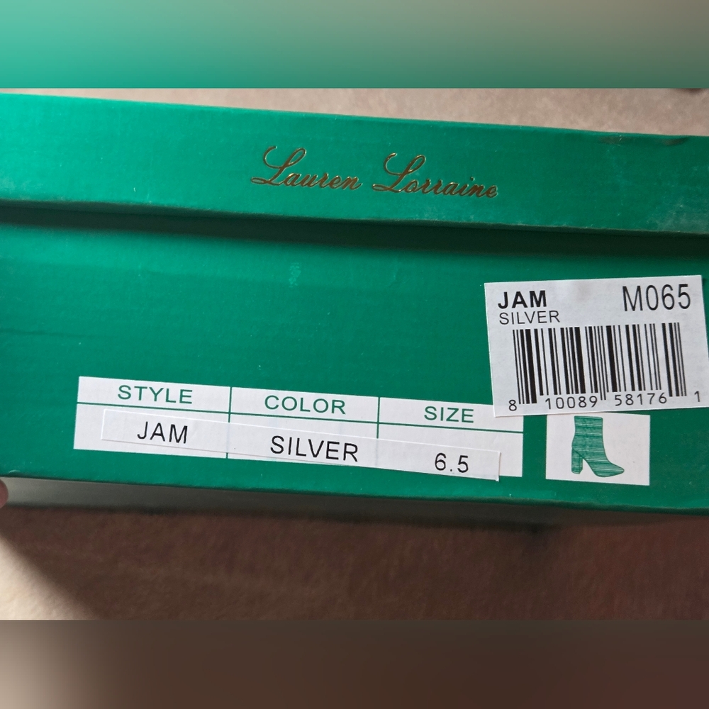 Lauren Lorraine "Jam" Silver Rhinestone Ankle Boots Size 6.5 NEW IN BOX - Picture 10 of 15